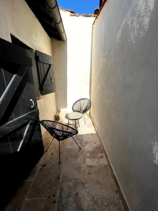 Maison Cosy Apartment มงโตบ็อง ภายนอก รูปภาพ